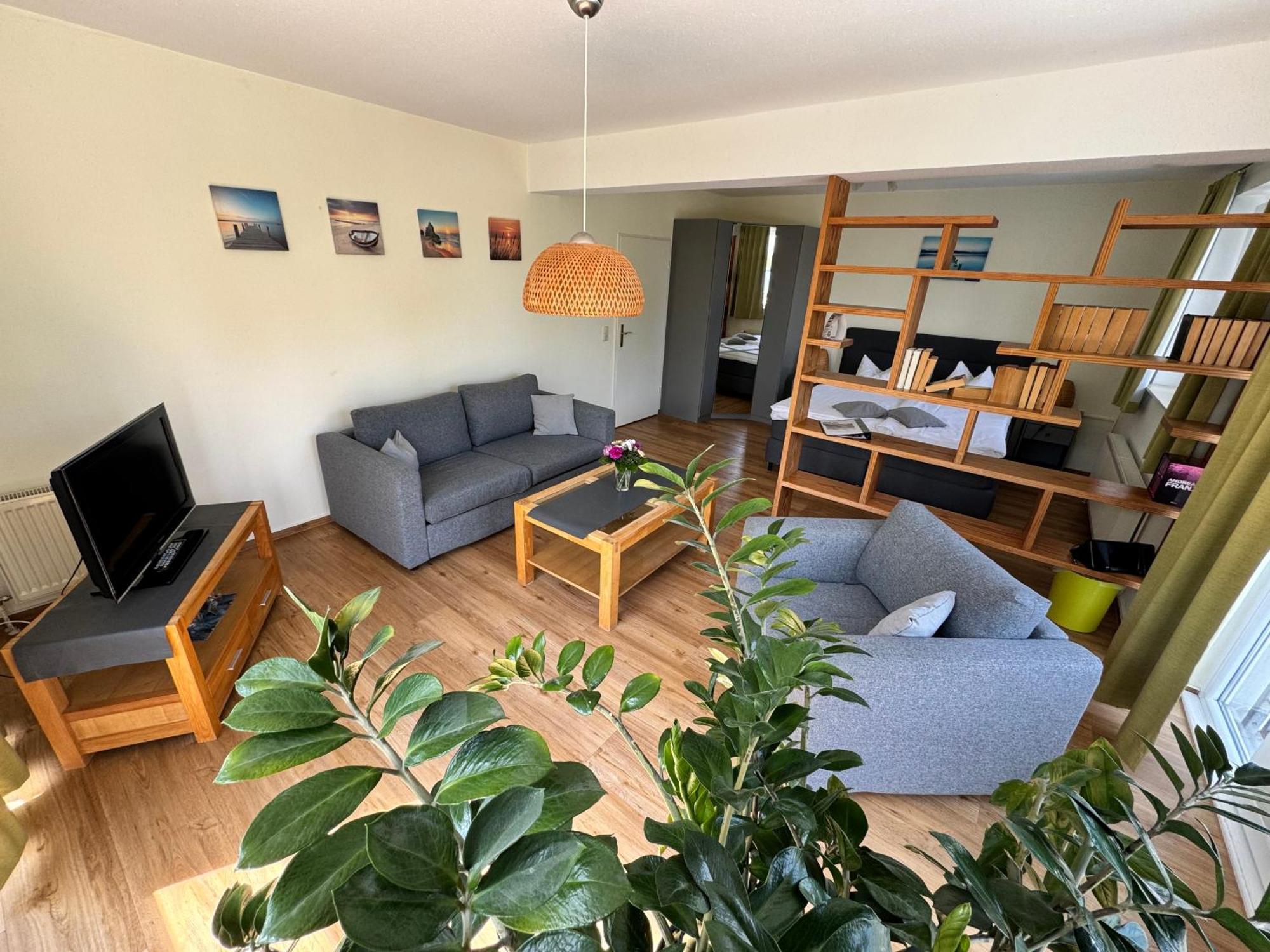 Altes Kasino Hotel Am See Neuruppin Bagian luar foto